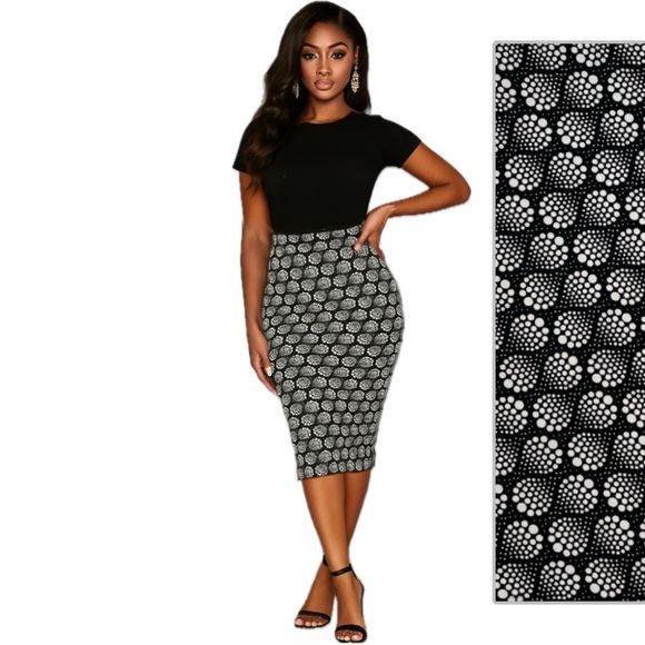 NEW Pencil Skirt High Waist Geometric LuLaRoe Cassie Black White Small S NWT - Picture 3 of 16